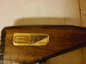 lot 138 image: Toy Replica kids rifle.