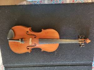 lot 5 image: Violin From Germany, Possibly Czechoslovakia, 1930s