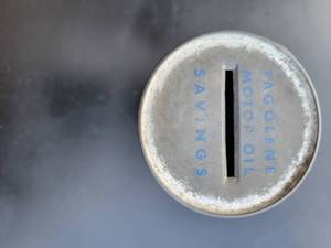 lot 80 image: SKELLY, Vintage advertising Bank