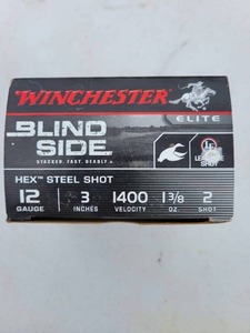 lot 54 image: Winchester 12 Gauge 3 Steel Shot (25 count)