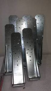 Heavy duty joist hangers  end supports. (8)