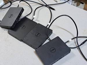 lot 37 image: Lot of (4) Dell Docking Stations K17A