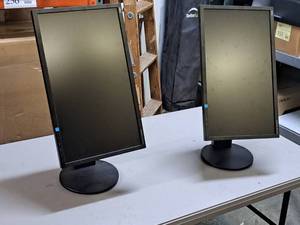 lot 118 image: Lot of (2) NEC MultiSync EA224WMi 24 LCD Computer Monitor