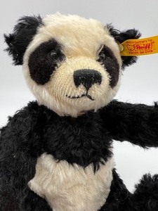 lot 8 image: Steiff Mohair Panda Bear 030512