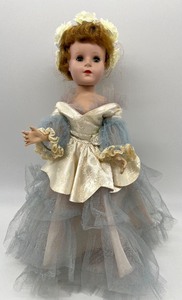 lot 70 image: Vintage American Character Sweet Sue Doll - Bridesmaid