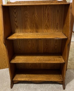 lot 75 image: Vintage Oak Bookcase