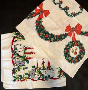 lot 77 image: Vintage Tablecloths - Christmas