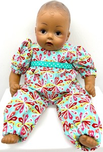 lot 43 image: MADAME ALEXANDER 1977 Doll & Friend