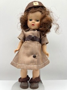 lot 45 image: Vintage GINNY Native American & Brownie Themed Dolls