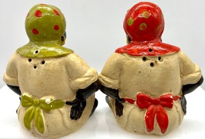 lot 47 image: Vintage Black Americana - Mammy Memo, Salt & Pepper and More