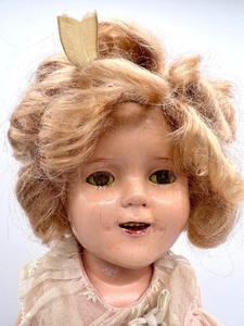 lot 48 image: Pair of Vintage SHIRLEY TEMPLE DOLLS