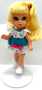 lot 111 image: Vintage BABY LIDDLE DIDDLE, SUKI SKEDIDDLE, BARBIE TRACY TRIKEDIDDLE Liddle Kiddles with Crib & Accessories