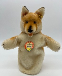 lot 144 image: Vintage Steiff Mohair Puppet - Fox 317