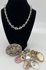 lot 161 image: Sparkle and Bling Mixed Jewelry