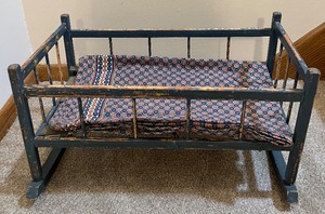 lot 170 image: Vintage Antique Wood Rocker Crib