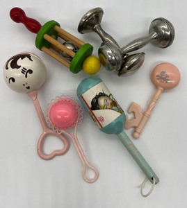 lot 198 image: 7 Vintage Baby  Doll Rattles