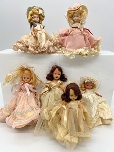 lot 202 image: Vintage Lot of 6 Storybook Dolls