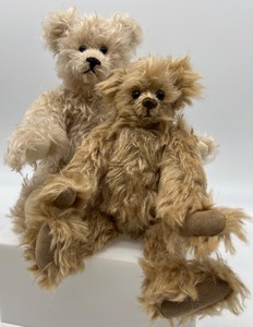 lot 209 image: Double Trouble  Pair of Artisan Mohair Bears