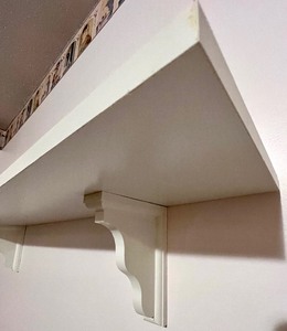 lot 215 image: Set of 6 White Wall Shelves