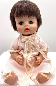 lot 228 image: 3 Madame Alexander SWEET TEARS Dolls