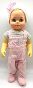 lot 236 image: Vintage 1960s CHATTY BABY Dolls