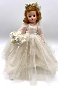 lot 242 image: Vintage Brides to Be Dolls with Stands Madame Alexander CISSETTE BRIDE