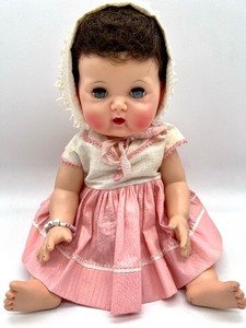 lot 2A image: Vintage AMERICAN CHARACTER TINY TEARS ROCK A BYE Doll with Box & Accessories