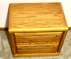 lot 255 image: 2 Drawer Oak Bedside Cabinet  Nightstand