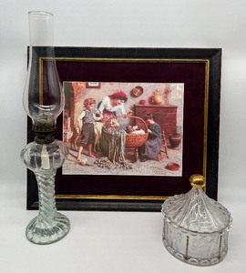 lot 260 image: Zampighi Print, Vintage Oil Lamp & Goebel Carousel Dish