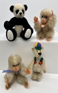 lot 275 image: Melody of Jointed Mohair Miniature Mischief Makers