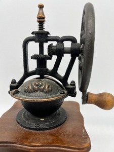 lot 73A image: Vintage Coffee Grinder & Cast Iron Wall Decor