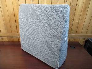 lot 44 image: Brentwood Homes 10 Inch Gel Memory Foam Wedge Pillow - Gray