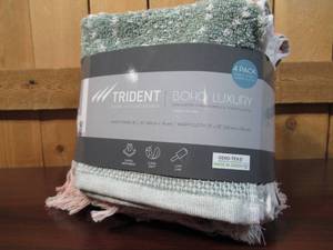 lot 53 image: Boho Luxury 2 Hand Towel & 2 Washcloth Set