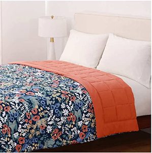 lot 7 image: Berkshire Life Reversible Down Alternative Blanket, Multicolor