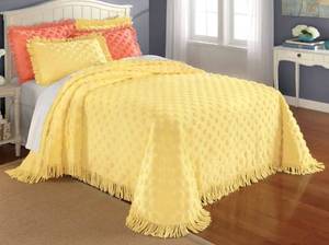 lot 16 image: Chenille Dot Bedspread - Queen Yellow