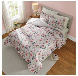 lot 180 image: 3-Piece Bianca Sangria Comforter Set - Queen