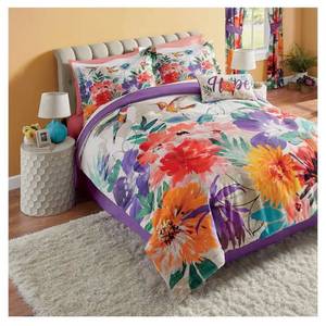 lot 154 image: Hummingbird Comforter Set - King
