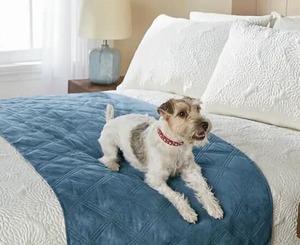 lot 191 image: Faux-Suede Waterproof Bed Protector