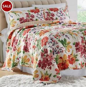 lot 30 image: Marianna Oversized Quilt - FullQueen Size