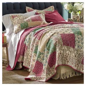 lot 202 image: Grace Oversized Quilt - King