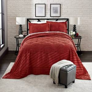 lot 261 image: Deco Chenille Bedspread - Queen