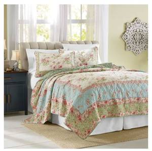 lot 290 image: Isadora Quilt & Two Shams - King