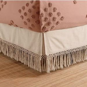 lot 283 image: Macram Bedskirt - Queen