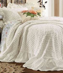 lot 288 image: Cate Chenille Bedspread - Ivory - Queen