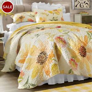 lot 67 image: Delilah Oversized Quilt - King Size - 108 x 96