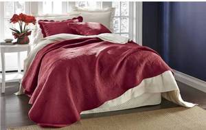 lot 71 image: Chateau Oversized Reversible Quilt - FullQueen 92 x 96 - Garnet Color