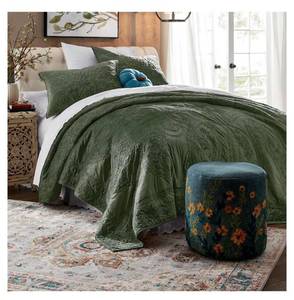 lot 119 image: Delphine Oversized Velvet Quilt - FullQueen includes one sham