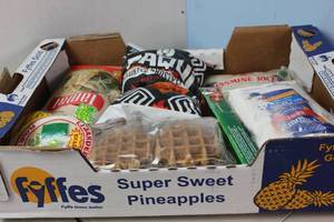 lot 40 image: Assorted Shelf Pull Food Box