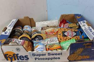 lot 42 image: Assorted Shelf Pull Food Box