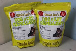 lot 110 image: NEW - 2 X Uncle Ians 100045830 Organic Dog and Cat Repellent 2.3lb, 2.3 lb, BrownA